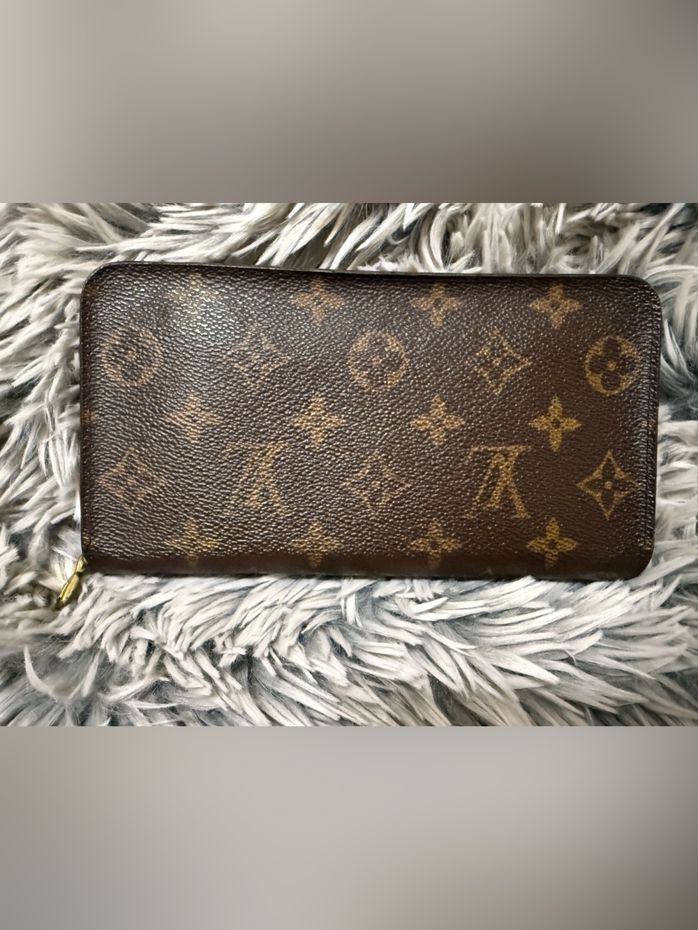 Louis Vuitton Monogram Zip Around Vintage Wallet - Picture 2 of 14